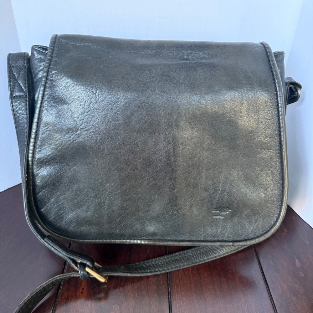 Vtg Ellington Black Leather Crossbody Flap Bag Messenger Handbag Brass Hardware